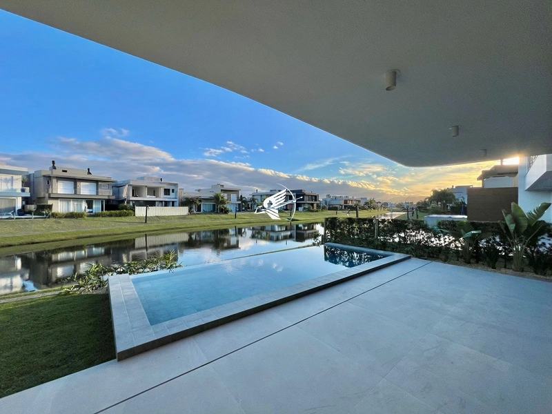 Luxo, sofisticação e natureza - Sobrado à venda no condomínio Capão Ilhas Resort : 12ª foto da galeria de imagens do imóvel