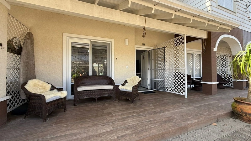 Sobrado à venda no condomínio Pacific em Xangri-Lá: 2ª foto da galeria de imagens do imóvel