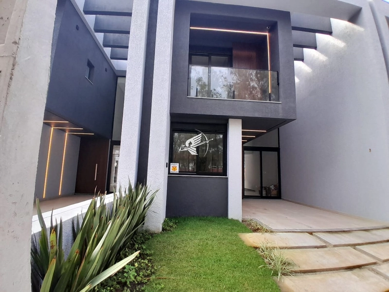 Duplex à venda no Centro de Xangri-lá: 1ª foto da galeria de imagens do imóvel