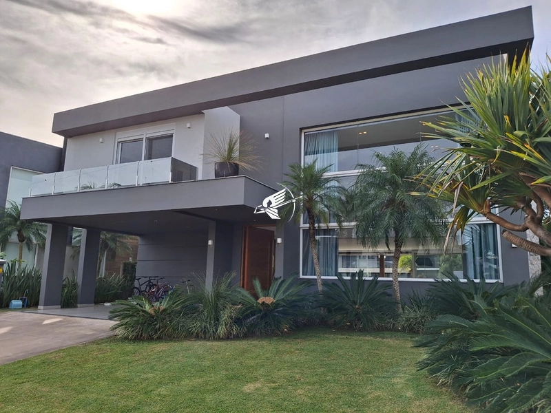 Sobrado Beira Lago no Condomínio Malibu: 2ª foto da galeria de imagens do imóvel