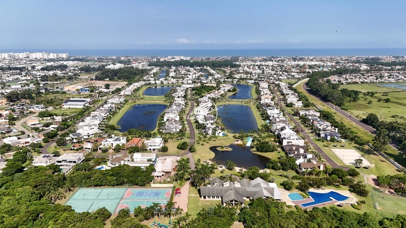 Casa Beira Lago à venda no condomínio Bosques de Atlântida: 6ª foto da galeria de imagens do imóvel