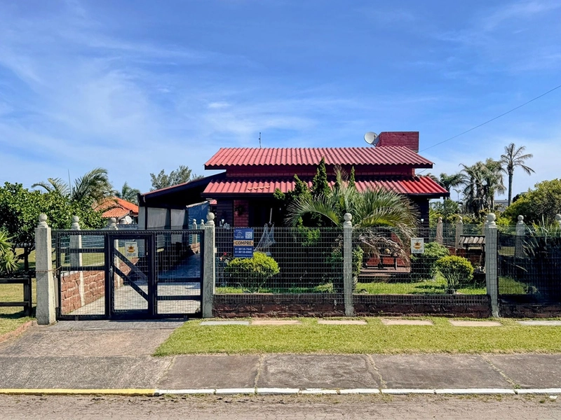 Casa à venda na Praia da Marina em Xangri-lá!!: 1ª foto da galeria de imagens do imóvel