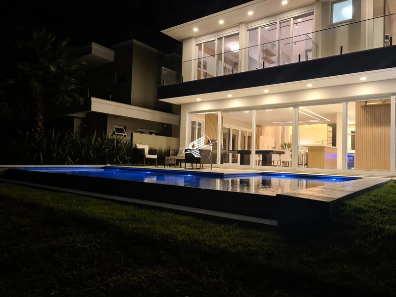 Casa Beira Lago à venda no condomínio Enseada Lagos em Xangri-Lá: 3ª foto da galeria de imagens do imóvel