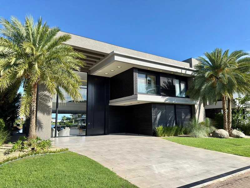 Casa Beira Lago à venda no condomínio Sense em Xangri-Lá: 2ª foto da galeria de imagens do imóvel