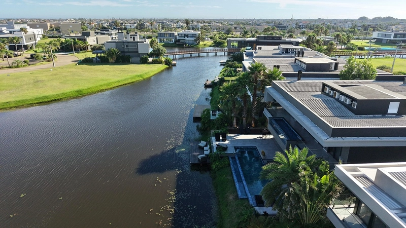 Casa Beira Lago à venda no condomínio Sense em Xangri-Lá: 6ª foto da galeria de imagens do imóvel