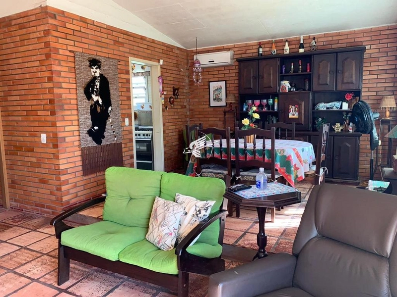 Casa térrea à venda no Centro de Xangri-Lá: 5ª foto da galeria de imagens do imóvel
