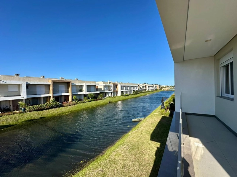 Sobrado beira lago à venda no condomínio Murano em Capão da Canoa: 28ª foto da galeria de imagens do imóvel