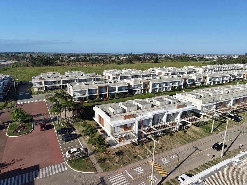 Sobrado beira lago à venda no condomínio Murano em Capão da Canoa: 36ª foto da galeria de imagens do imóvel