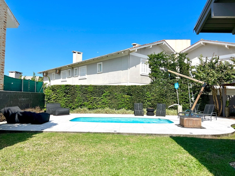 Sobrado à venda no Centro de Xangri-Lá: 4ª foto da galeria de imagens do imóvel