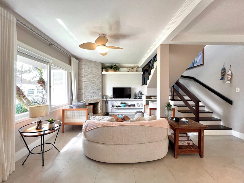 Sobrado à venda no Centro de Xangri-Lá: 10ª foto da galeria de imagens do imóvel