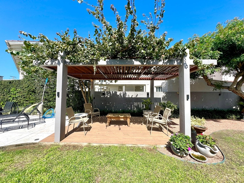 Sobrado à venda no Centro de Xangri-Lá: 8ª foto da galeria de imagens do imóvel