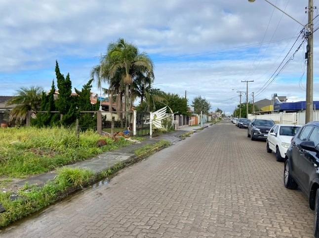 Terreno à venda no Centro de Xangri-Lá: 3ª foto da galeria de imagens do imóvel