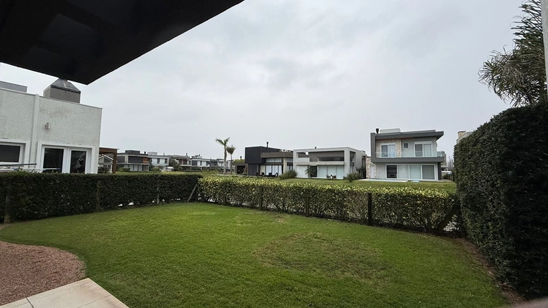 Sobrado beira lago no condomínio Capão Ilhas Resort : 27ª foto da galeria de imagens do imóvel