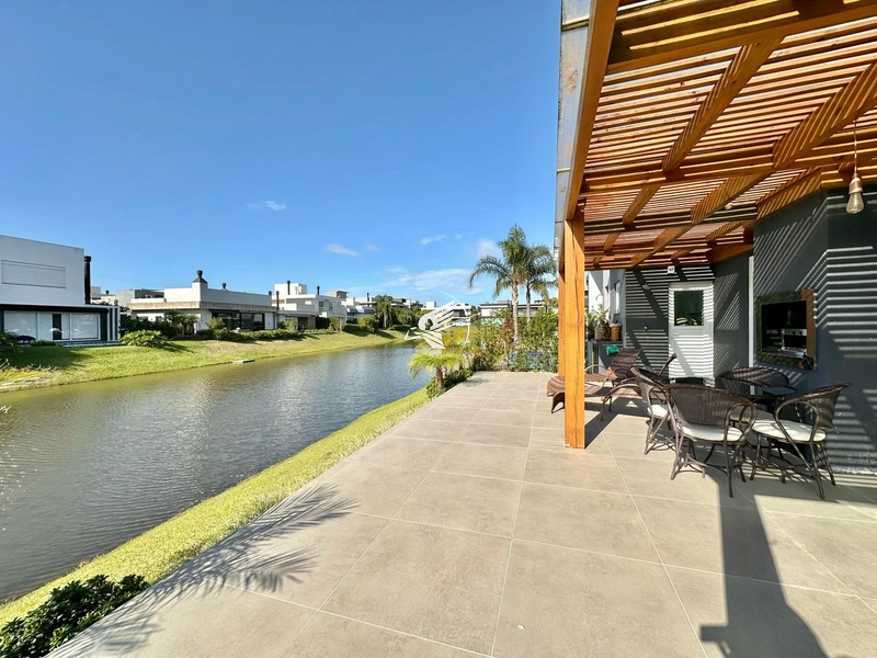 Casa beira lago à venda no condomínio Capão Ilhas Resort: 12ª foto da galeria de imagens do imóvel