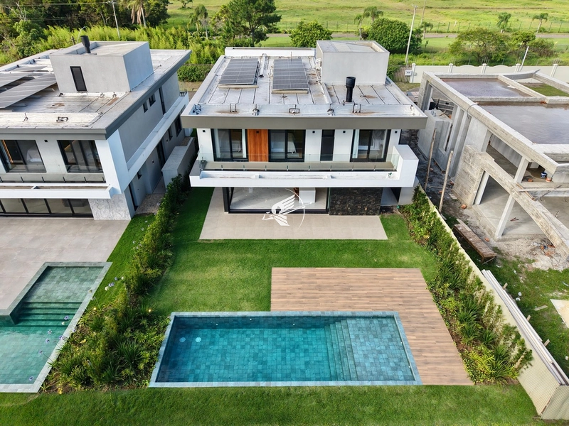 Sobrado no condomínio Capão Ilhas Resort: 1ª foto da galeria de imagens do imóvel