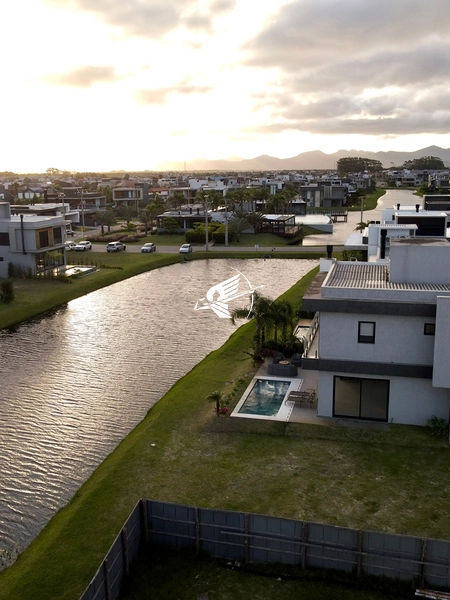 Sobrado Alto Padrão Beira Lago no Condomínio Sunset: 15ª foto da galeria de imagens do imóvel