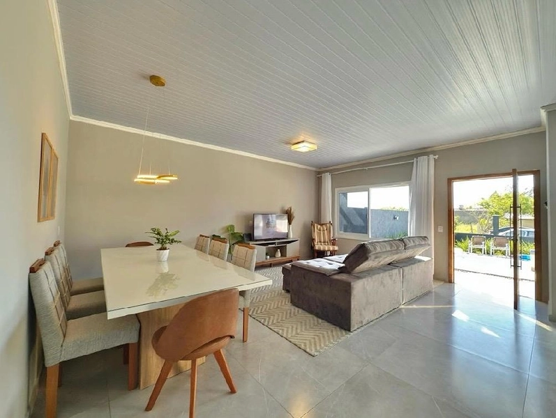 Casa à venda em Rainha do Mar : 3ª foto da galeria de imagens do imóvel