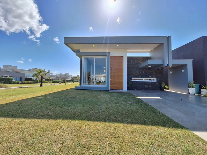 Casa beira lago à venda no condomínio Riviera em Xangri-Lá: 5ª foto da galeria de imagens do imóvel