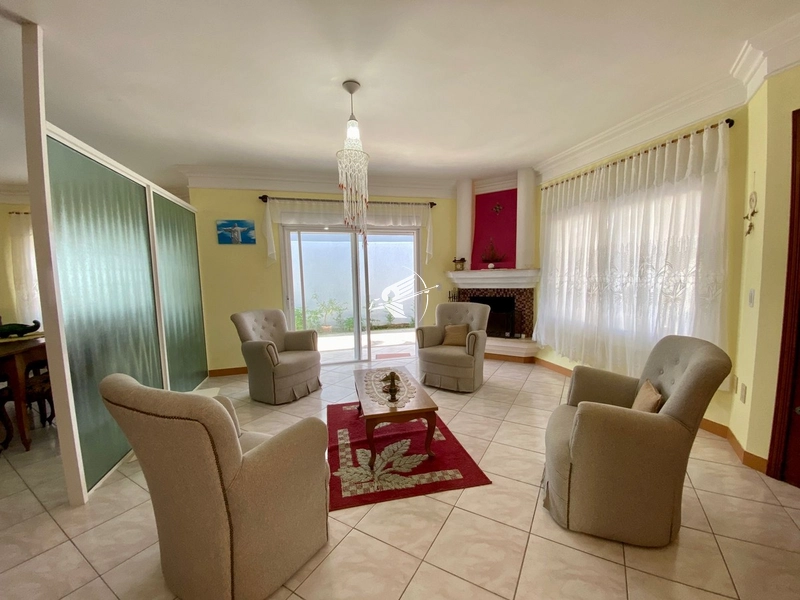 Casa à venda em Capão da Canoa: 2ª foto da galeria de imagens do imóvel