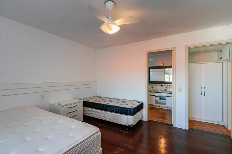 Sobrado à venda no Centro de Xangri-Lá: 28ª foto da galeria de imagens do imóvel