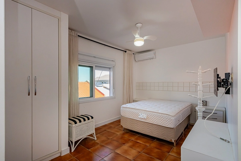 Sobrado à venda no Centro de Xangri-Lá: 32ª foto da galeria de imagens do imóvel