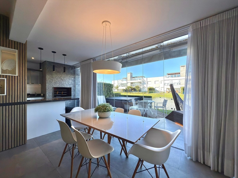 Apartamento à venda no condomínio Rossi em Atlântida: 3ª foto da galeria de imagens do imóvel