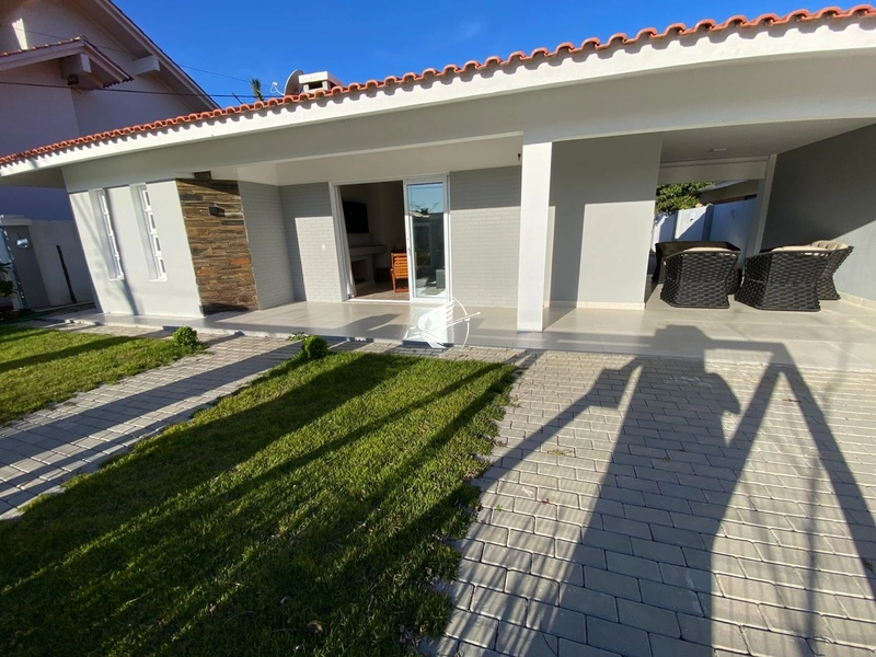 Casa à venda no Centro de Xangri-Lá: 3ª foto da galeria de imagens do imóvel