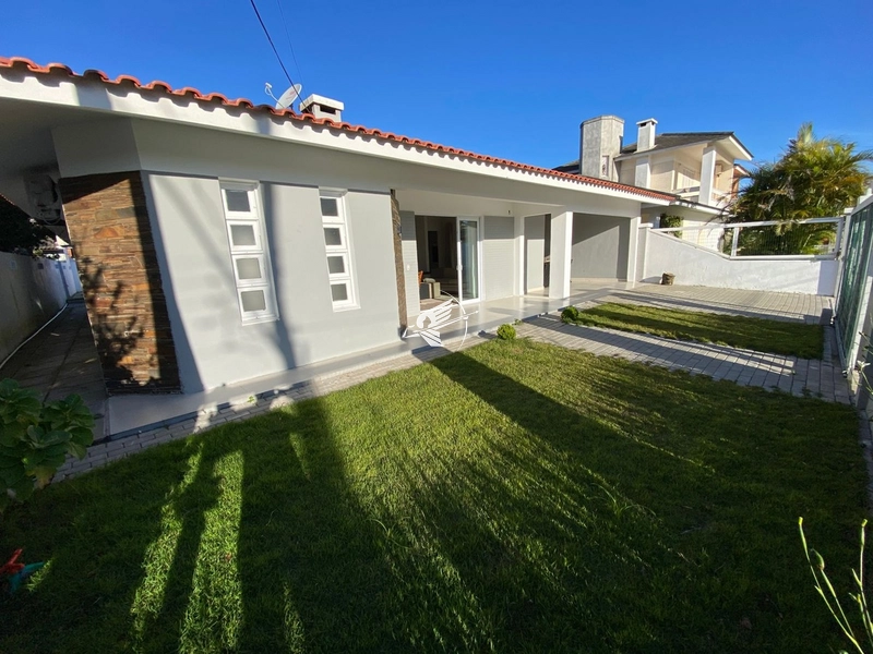 Casa à venda no Centro de Xangri-Lá: 4ª foto da galeria de imagens do imóvel