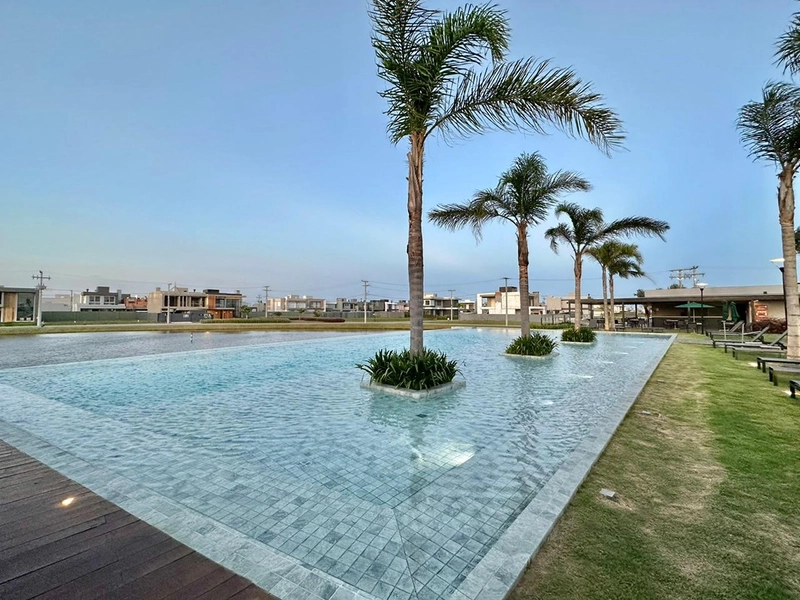 Lote/Terreno frente lago no condomínio Sunset : 28ª foto da galeria de imagens do imóvel