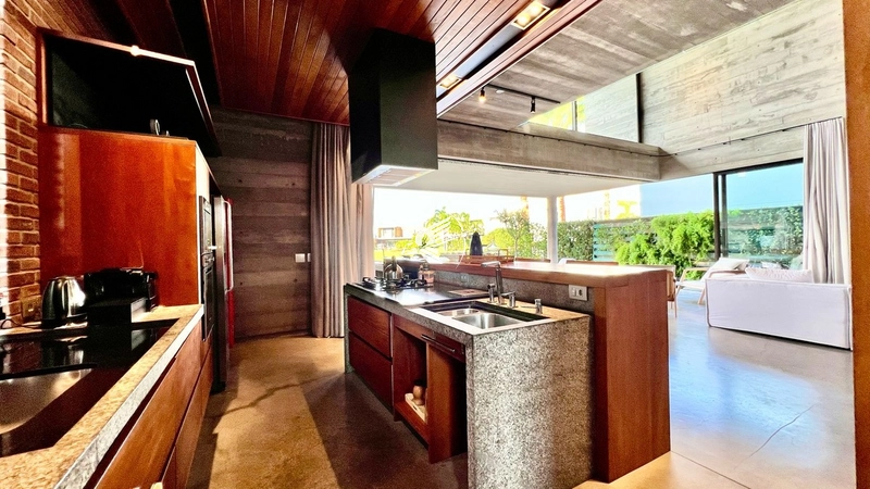 Casa Beira Lago à venda no condomínio Enseada Lagos - Xangri-Lá: 4ª foto da galeria de imagens do imóvel