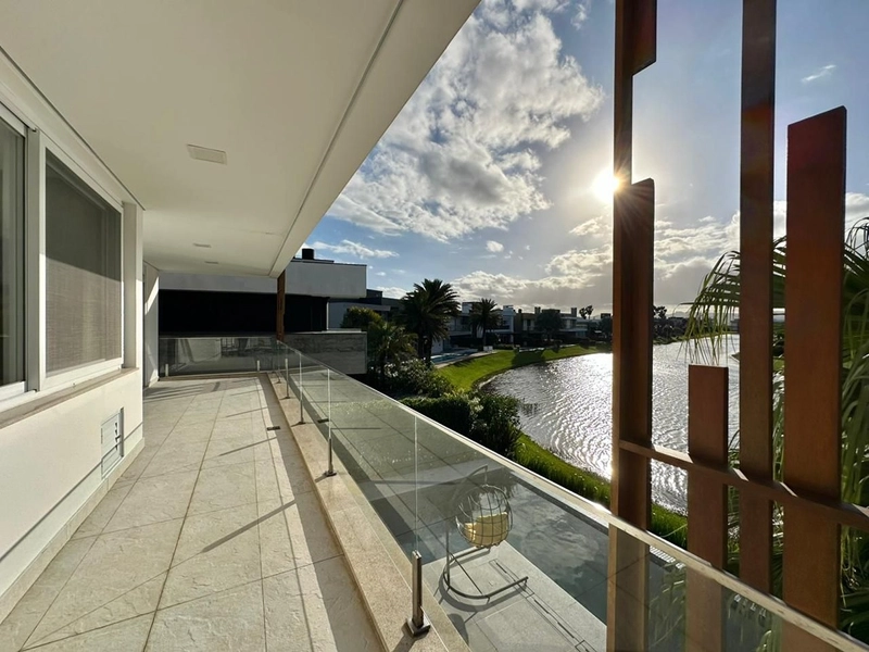 Sobrado beira lago no condomínio Enseada Lagos: 37ª foto da galeria de imagens do imóvel