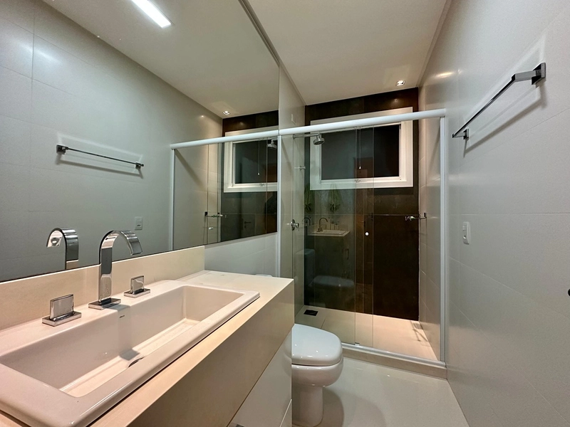 Sobrado beira lago no condomínio Enseada Lagos: 65ª foto da galeria de imagens do imóvel