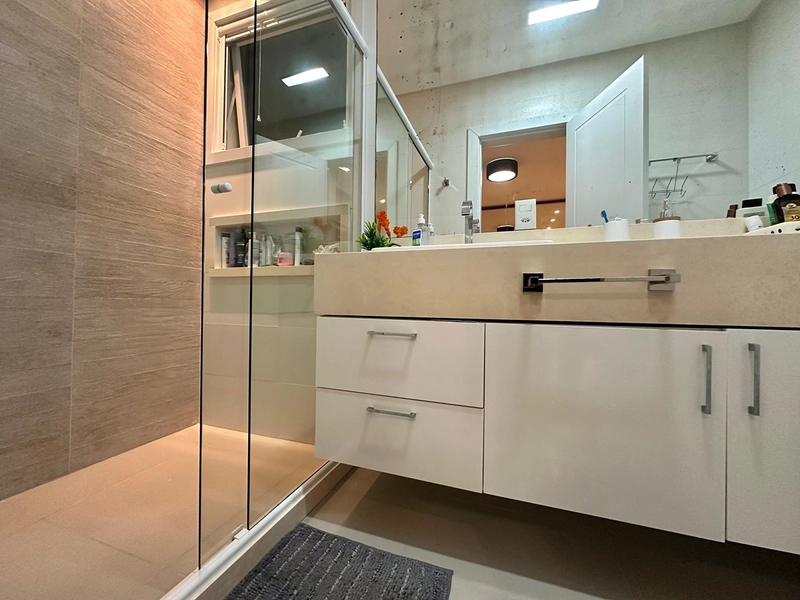 Sobrado beira lago no condomínio Enseada Lagos: 69ª foto da galeria de imagens do imóvel