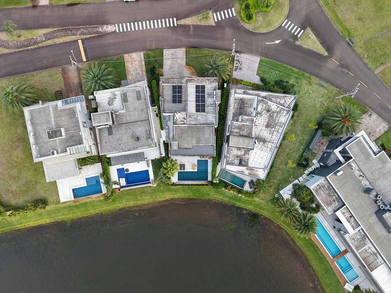 Sobrado beira lago no condomínio Enseada Lagos: 47ª foto da galeria de imagens do imóvel