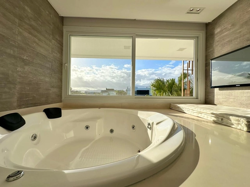 Sobrado beira lago no condomínio Enseada Lagos: 42ª foto da galeria de imagens do imóvel