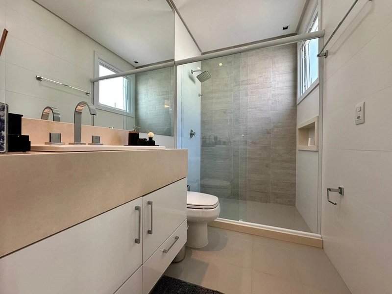 Sobrado beira lago no condomínio Enseada Lagos: 30ª foto da galeria de imagens do imóvel