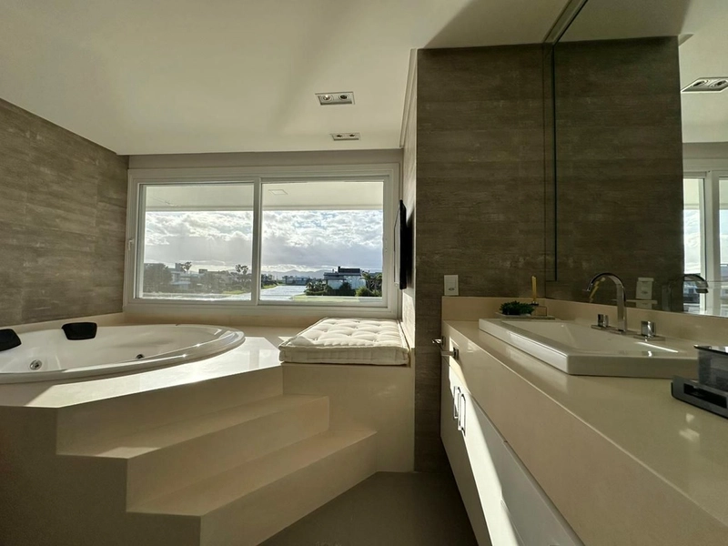 Sobrado beira lago no condomínio Enseada Lagos: 41ª foto da galeria de imagens do imóvel