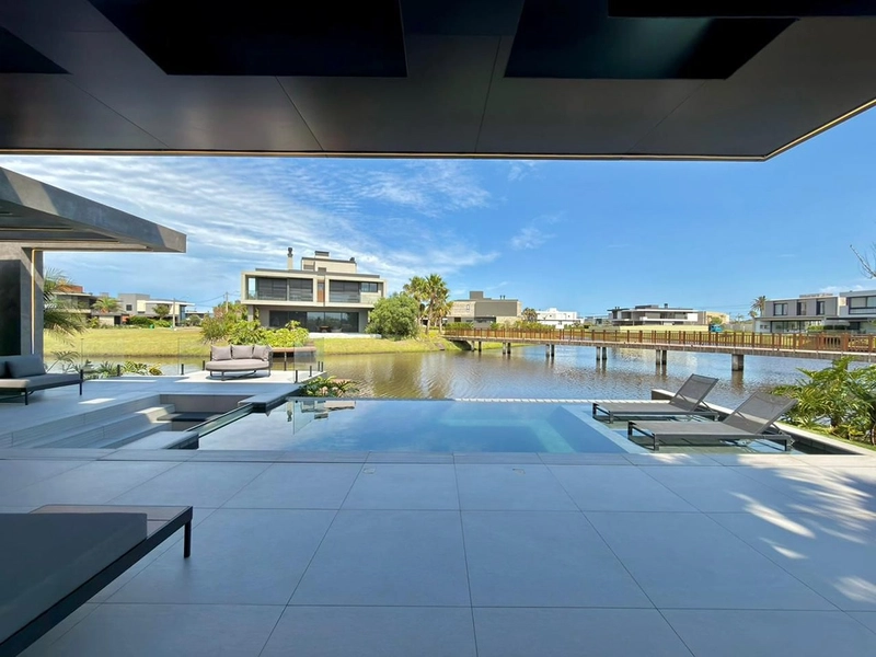 Sobrado beira lago à venda no condomínio Sense em Xangri-Lá: 21ª foto da galeria de imagens do imóvel