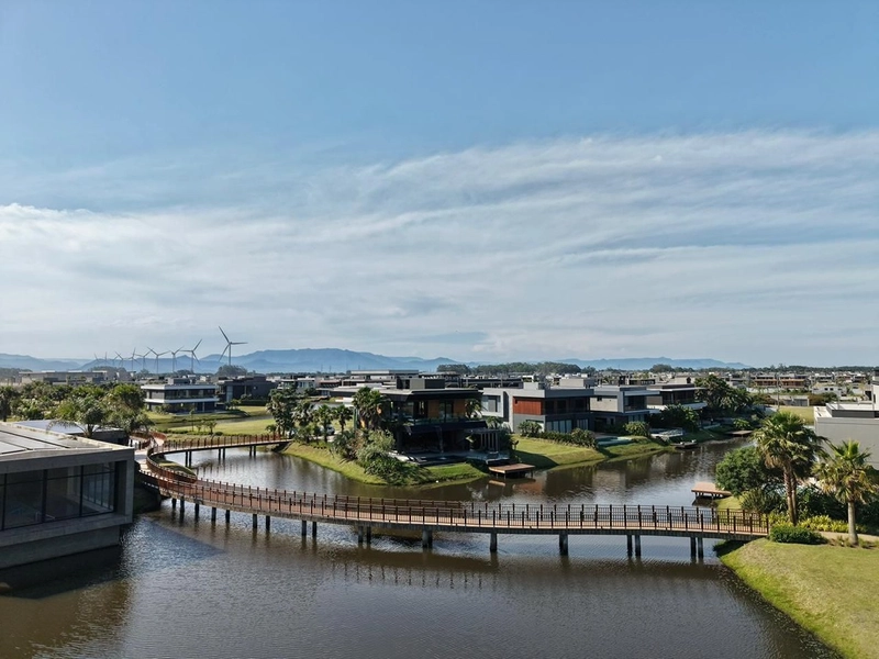 Sobrado beira lago à venda no condomínio Sense em Xangri-Lá: 57ª foto da galeria de imagens do imóvel