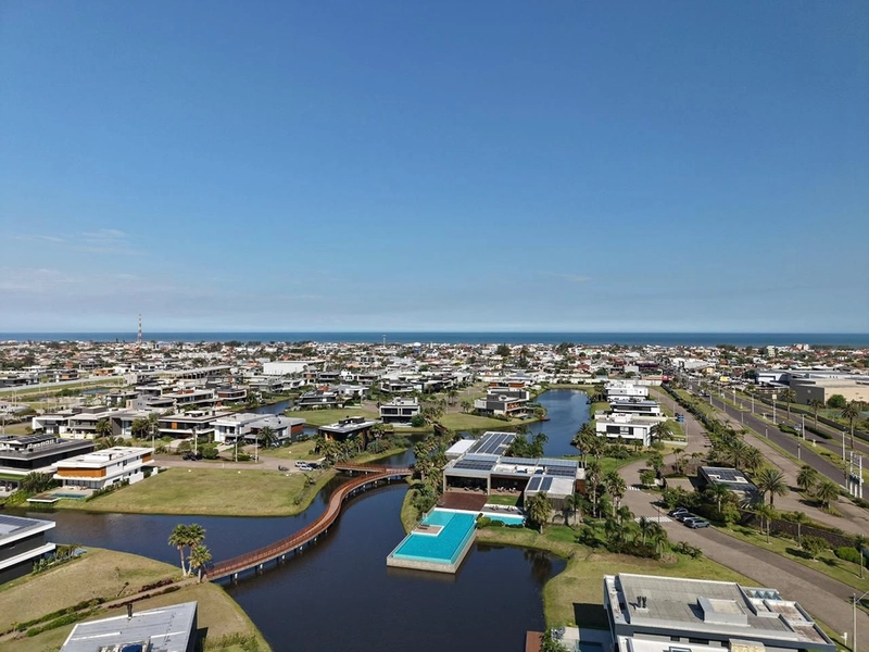 Sobrado beira lago à venda no condomínio Sense em Xangri-Lá: 56ª foto da galeria de imagens do imóvel