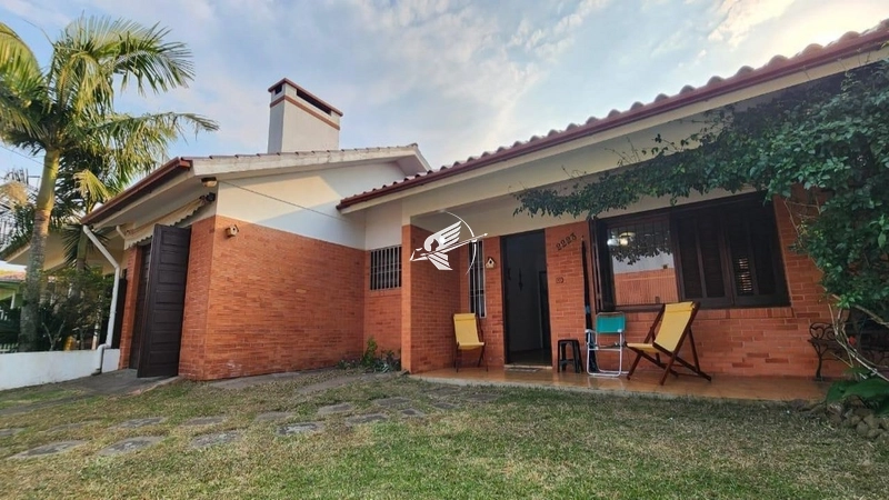 Casa térrea à venda no Centro de Xangri-Lá: 1ª foto da galeria de imagens do imóvel