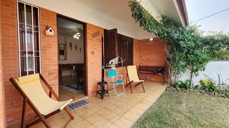 Casa térrea à venda no Centro de Xangri-Lá: 2ª foto da galeria de imagens do imóvel