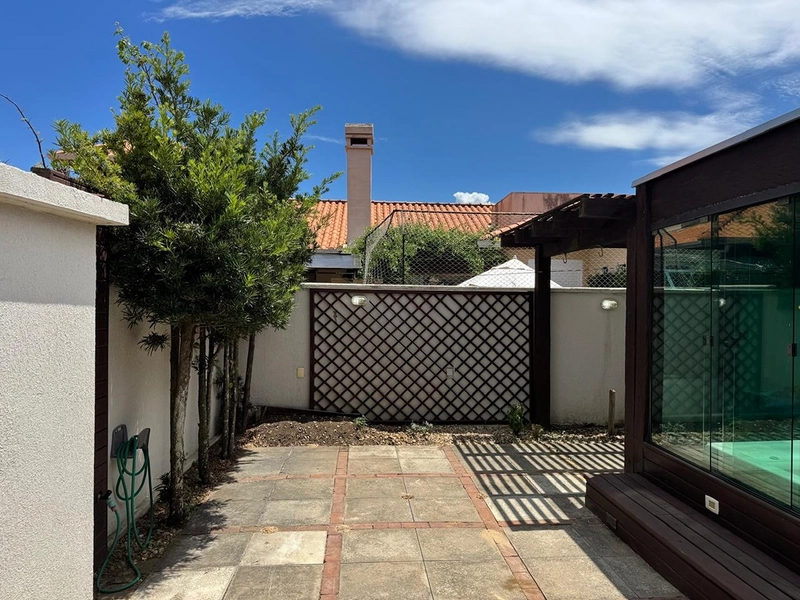 Casa a venda no condomínio Casa hermosa ! : 8ª foto da galeria de imagens do imóvel