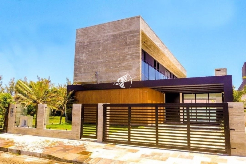 Casa à venda no Centro de Xangri-Lá: 1ª foto da galeria de imagens do imóvel