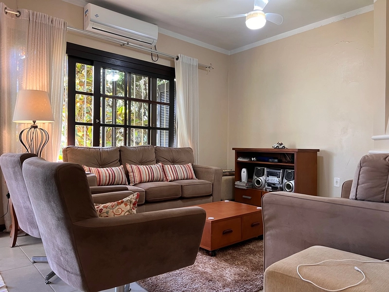 Casa à venda no Centro de Xangri-Lá: 2ª foto da galeria de imagens do imóvel