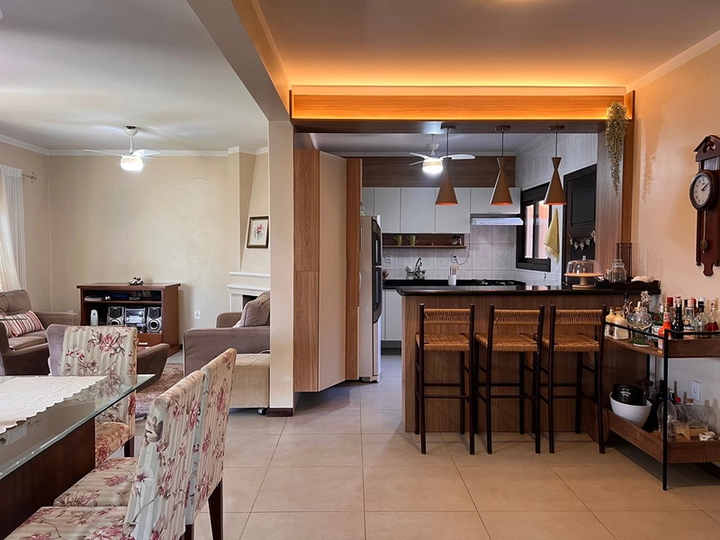 Casa à venda no Centro de Xangri-Lá: 8ª foto da galeria de imagens do imóvel