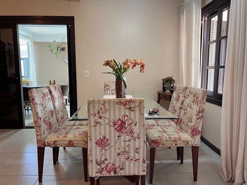 Casa à venda no Centro de Xangri-Lá: 4ª foto da galeria de imagens do imóvel