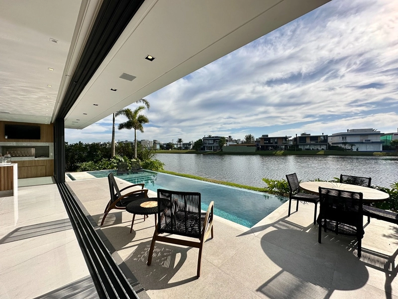 Mansão no Condomínio Enseada : 4ª foto da galeria de imagens do imóvel