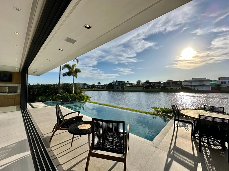 Mansão no Condomínio Enseada : 1ª foto da galeria de imagens do imóvel