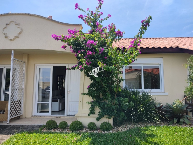 Casa à venda no Condomínio Casa Hermosa: 1ª foto da galeria de imagens do imóvel